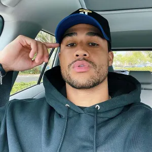 Bachelorette’s Aven Claims He Was ‘Disinvited’ From ‘BiP’ Reunion Taping