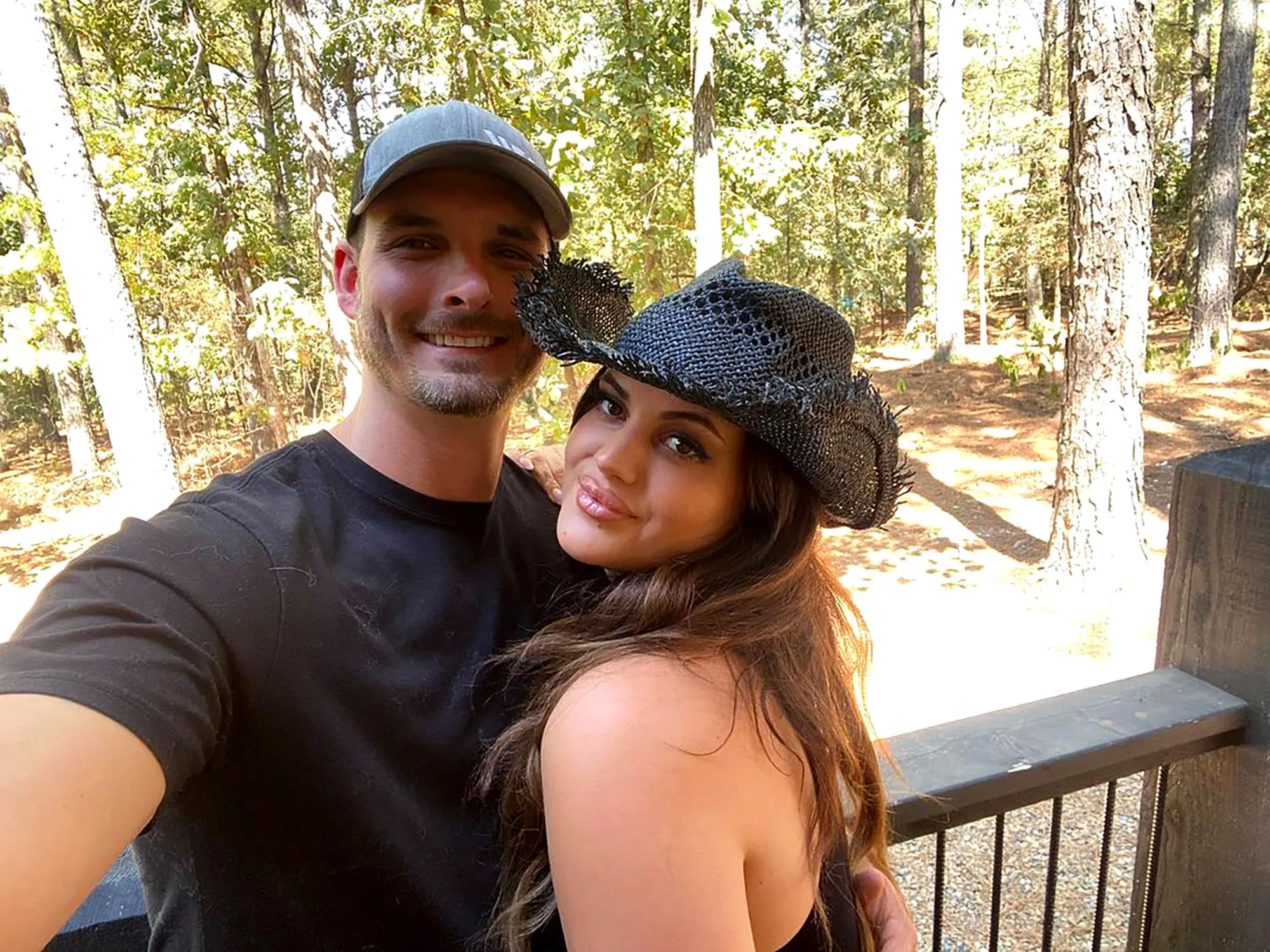 Brennon Lemieux Alexa Alfia Love is Blind Selfie