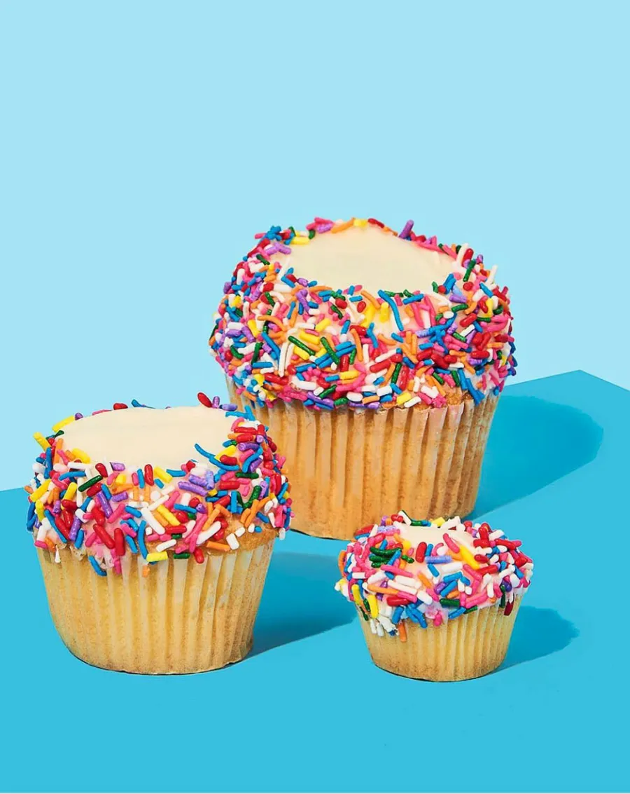 Buzzzz-o-Meter- Bella Thorne’s Jewelry, Celeb-Approved Cupcakes and More of What Stars Are Buzzing About This Week 224