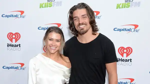 Caelynn Miller-Keyes Cried for an Hour Ahead of Dean Unglert Proposal