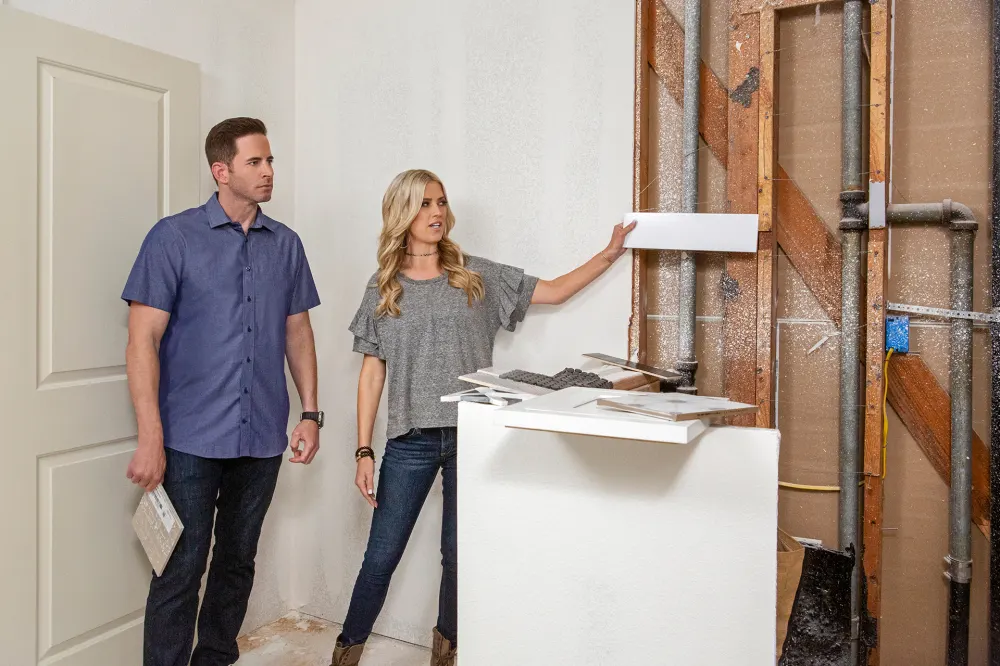 Christina Haack and Ex-Husband Tarek El Moussa Will Team Up for 1 Last 'Flip Or Flop' Project in Renovated Replica Luxury Handbag