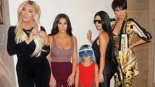 Every Time the Kardashian-Jenner Family Dressed Up As Each Other Over the Years 077