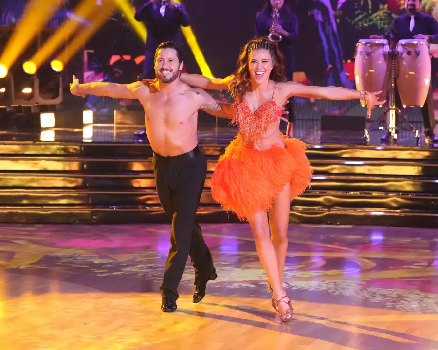 Gabby Windey and Val Chmerkovskiy Dancing With the Stars DWTS 90s Night