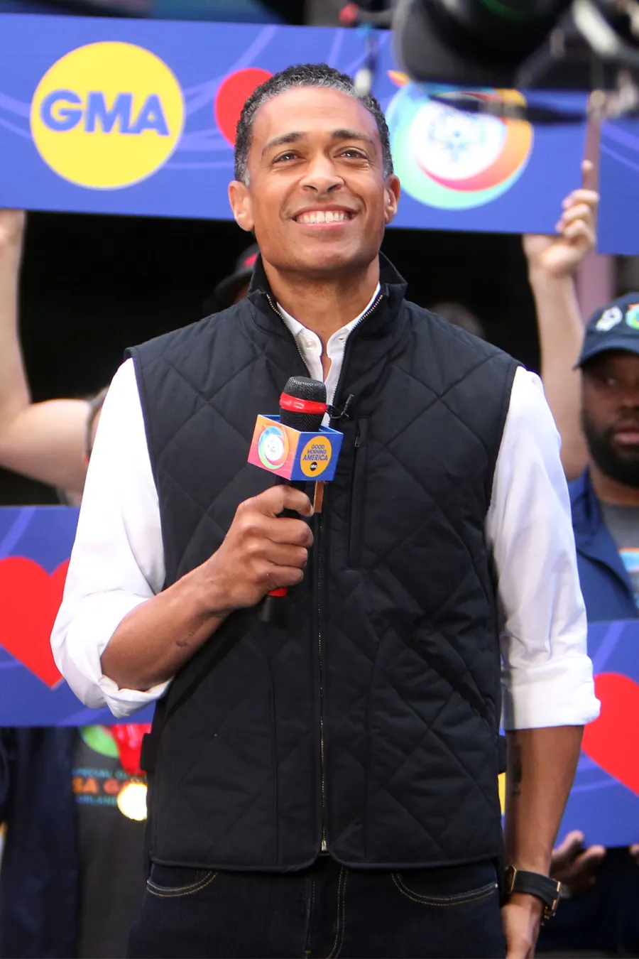 Good Morning America’s T.J. Holmes and Wife Marilee Fiebig’s Relationship Timeline 444