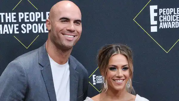 Jana Kramer Claims Ex Husband Mike Caussin Wouldn’t Perform Oral Sex for Years- ‘He Didn’t Do That’ 067 E! People's Choice Awards 2019, Santa Monica, California, United States - 11 Nov 2019