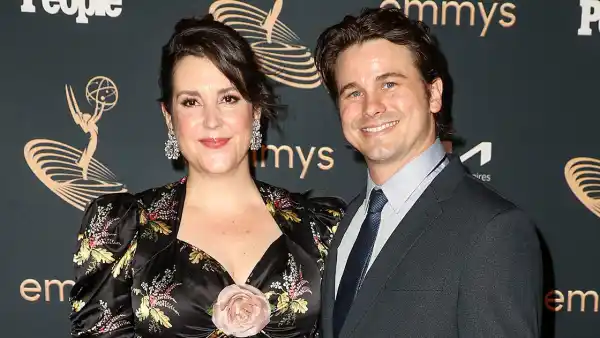 Jason Ritter Gushes Over Melanie Lynskey, Shares Key to Their Marriage