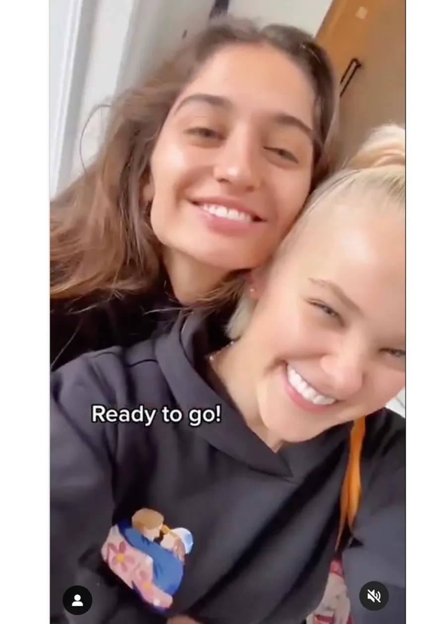 JoJo Siwa Surprised Her GF Avery Cyrus for Their 1-Month Anniversary