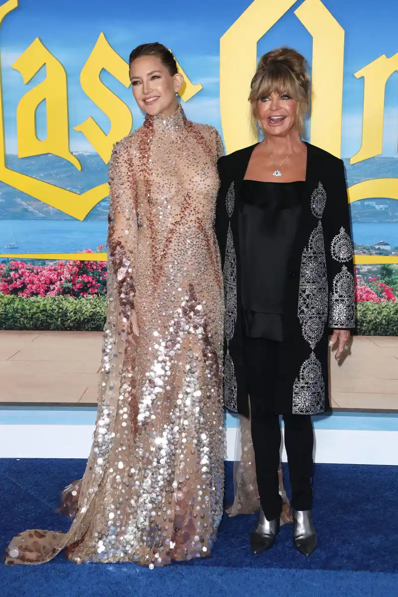 Kate Hudon Glitters in Gold at Knives Out Premiere 3 Goldie Hawn