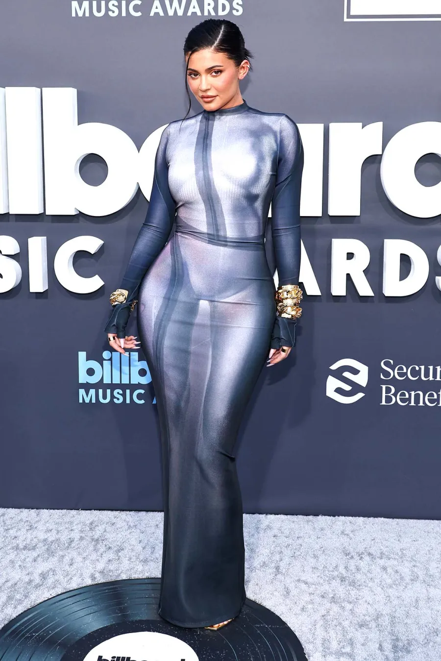 Kylie Jenner Teases Plans to Reveal Son's Name After Changing It From Wolf