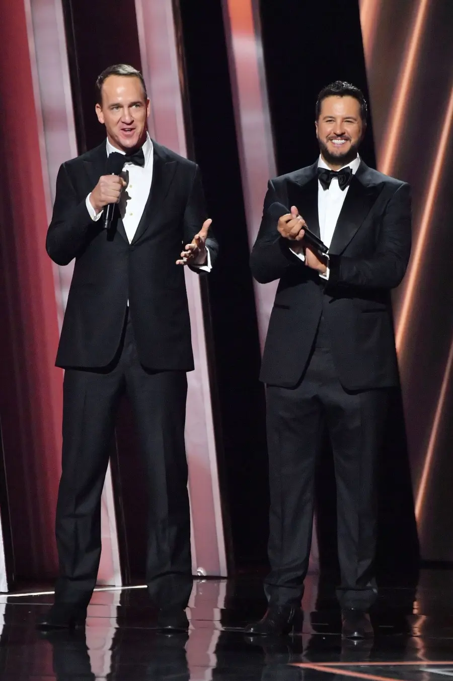 Luke Bryan CMAs 2022