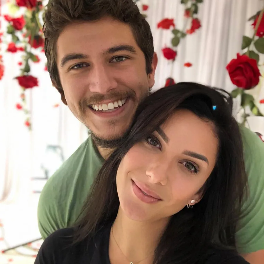 November 2021 Love Is Blind Season 1 Alums Matthew Barnett and Amber Pike Relationship Timeline