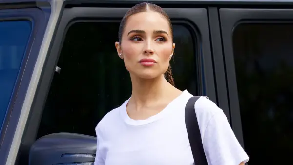 Olivia Culpo's Weird Jeans