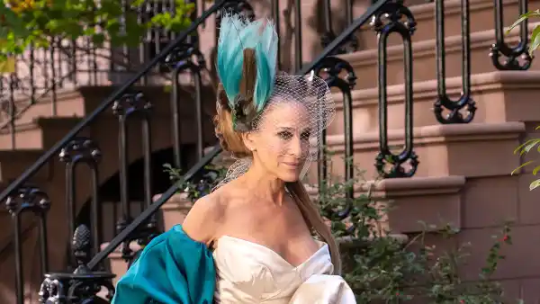 Sarah Jessica Parker Appears to Bring Back Carrie Wedding Dress 2 And Just Like That