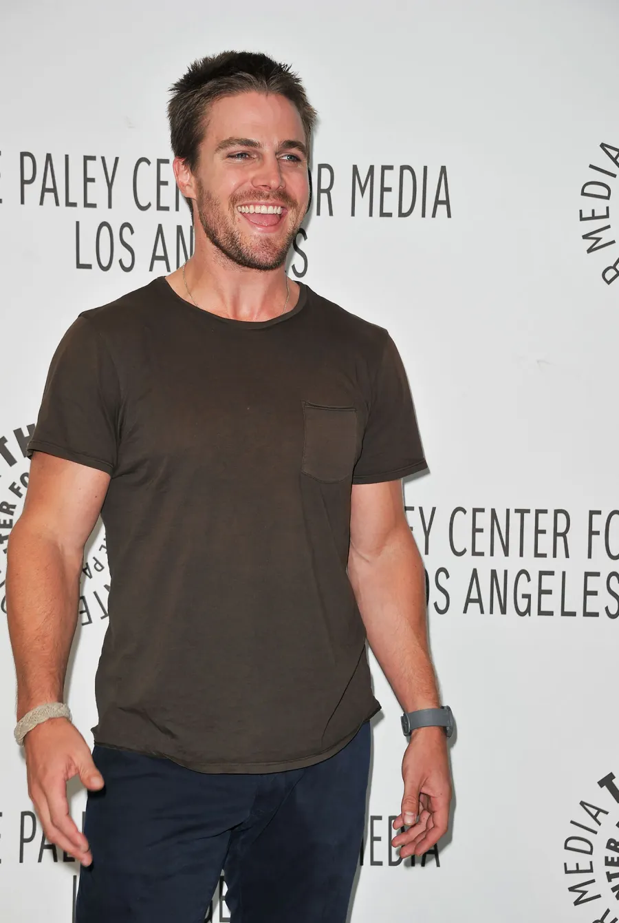 Stephen-Amell-5-Things-You-Dont-Know-About-the-Hunky-Arrow-Star-Stephen-Amell-2012