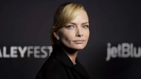 Welcome to Flatch's Jaime Pressly: 25 Things You Don't Know About Me!