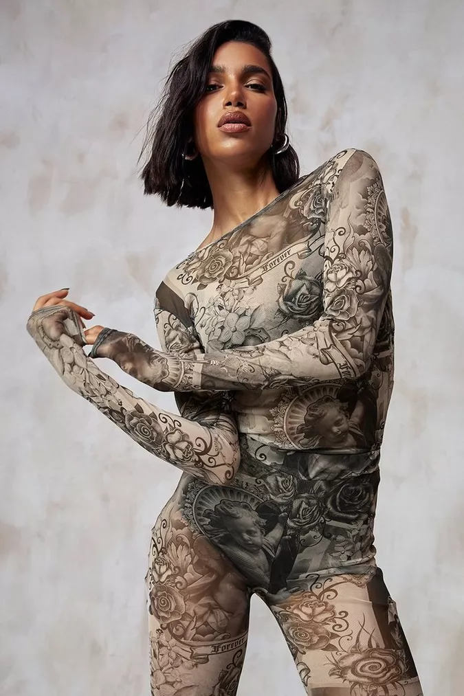 Kourtney Kardashian top