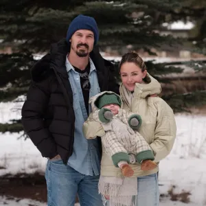 Kaitlynn Carter Gives Birth