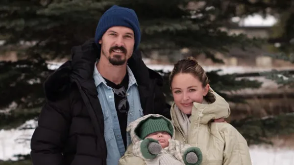 Kaitlynn Carter Gives Birth