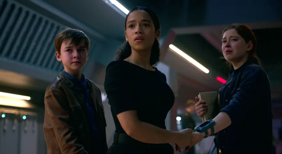 Will There Be a 'Lost In Space' Season 4? Everything to Know