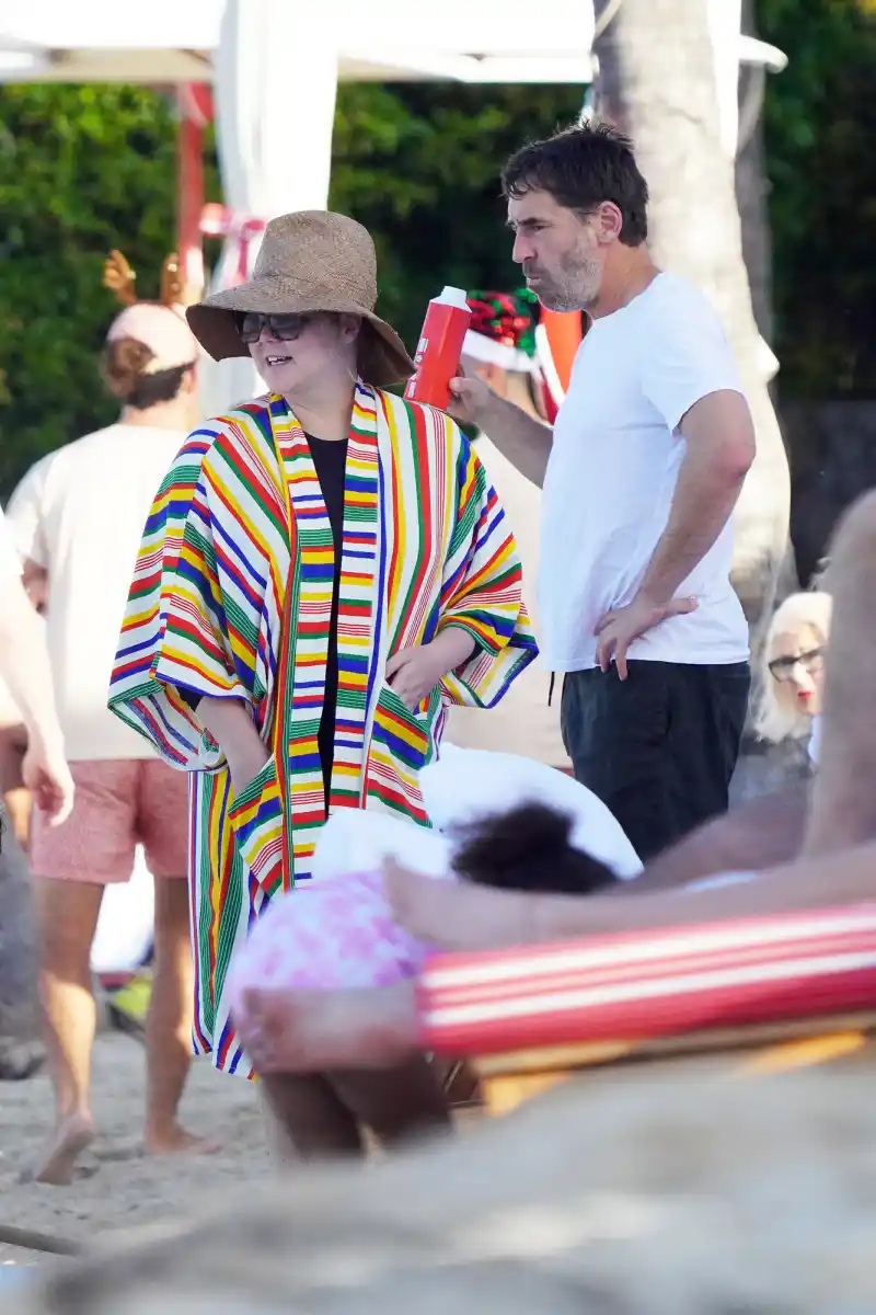 Amy Schumer and Husband Chris Fischer Are All Smiles During Beach Outing