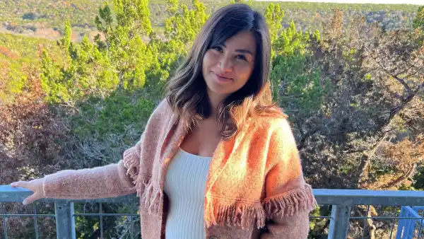 Bachelor’s Caila Quinn Reveals Sex of Baby No. 1