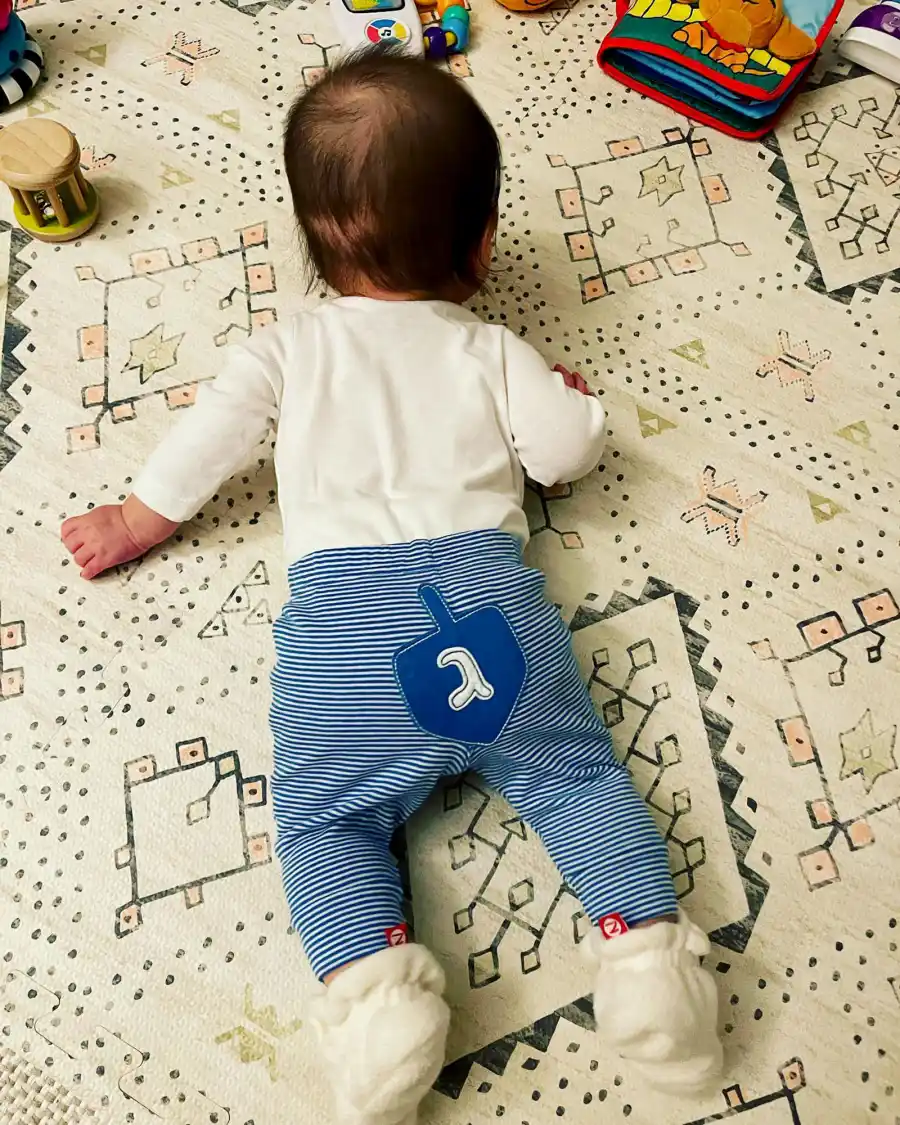 Celebs Celebrate Hanukkah 2022 Jenna Ushkowitz