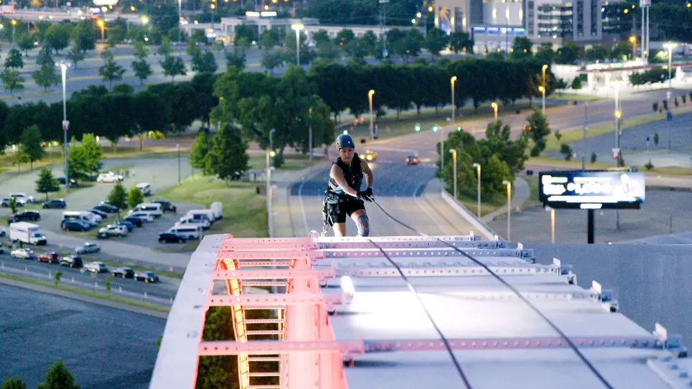 Emily Bushnell Amazing Race Season 34 Finale Sneak Peek