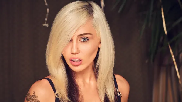Everything to Know About ‘Miley’s New Year’s Eve Party’- How to Ring In 2023 With Miley Cyrus - 169 Miley's New Year's Eve Party - Season 1