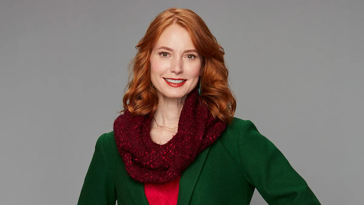 Hallmark Actress Alicia Witt Shows Off Hair Growth Amid Cancer Battle 1 Year After Parents Froze to Death 680 FEATURE