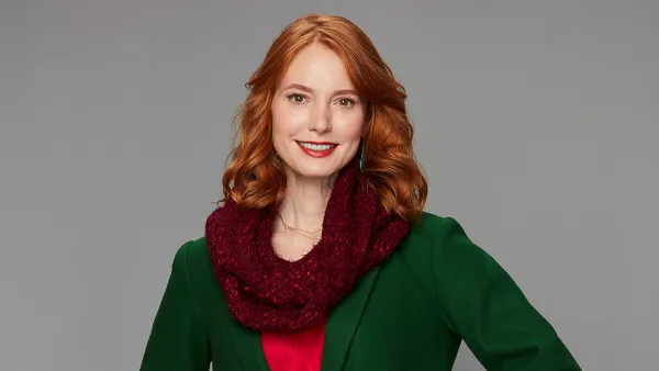 Hallmark Actress Alicia Witt Shows Off Hair Growth Amid Cancer Battle 1 Year After Parents Froze to Death 680 FEATURE