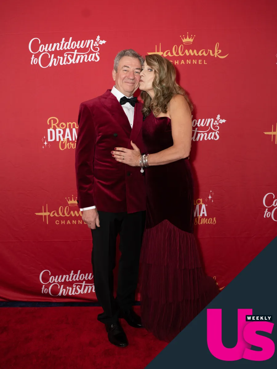 Exclusive Hallmark Star Christmas Content - RomaDrama Christmas