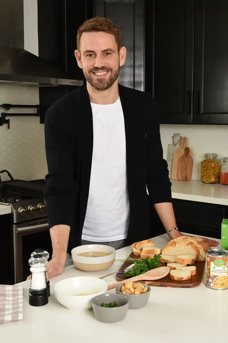 Hotpics - Nick-Viall - 874