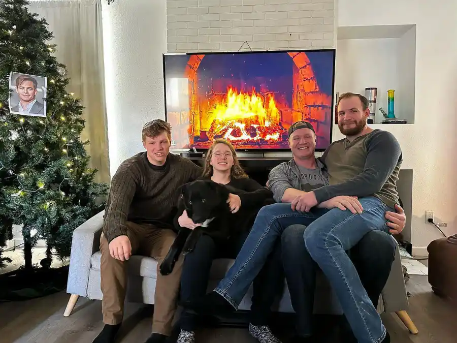 How Kody Brown and More 'Sister Wives' Stars Celebrated Christmas Amid Breakups - 339