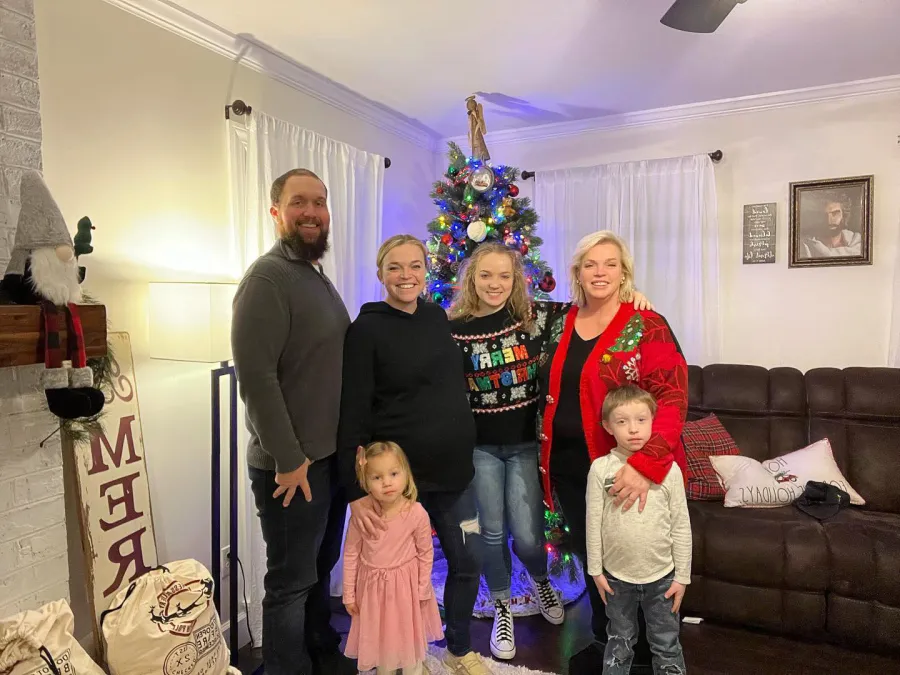 How Kody Brown and More 'Sister Wives' Stars Celebrated Christmas Amid Breakups - 340