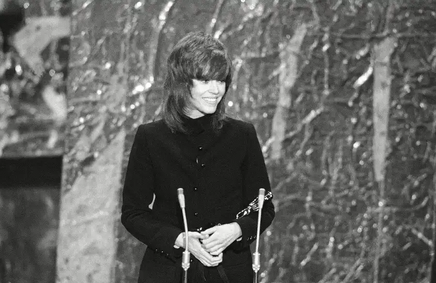 Jane Fonda Through the Years- Oscar Wins, TV Stardom, Activism and More - 562 Fonda Gets Oscar, Los Angeles, USA
