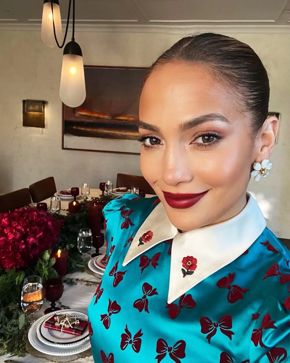 Jennifer Lopez Christmas Dress