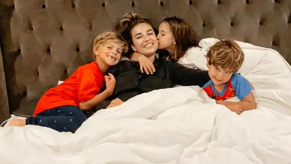 Jessie James Decker 'Knows' What a Good Mom She Is Amid Kids' Abs Controversy: 'We Tune Out the Noise'