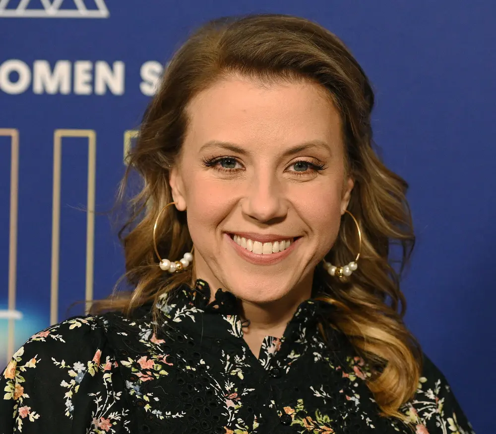 Jodie Sweetin Gets Emotional Over Death of College Friend Stephen &lsquo;tWitch&rsquo; Boss: &lsquo;I&rsquo;m Still in Shock&rsquo; floral shirt