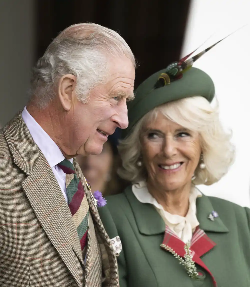 Charles and Camilla Send 1st Christmas Card as King and Queen Consort