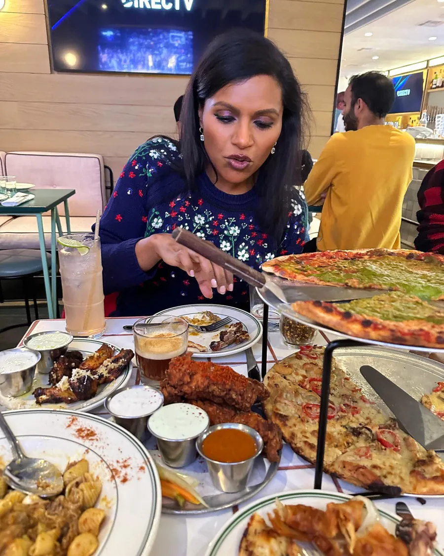 Mindy Kaling’s Body Evolution and Quotes About Diet Through the Years - 201