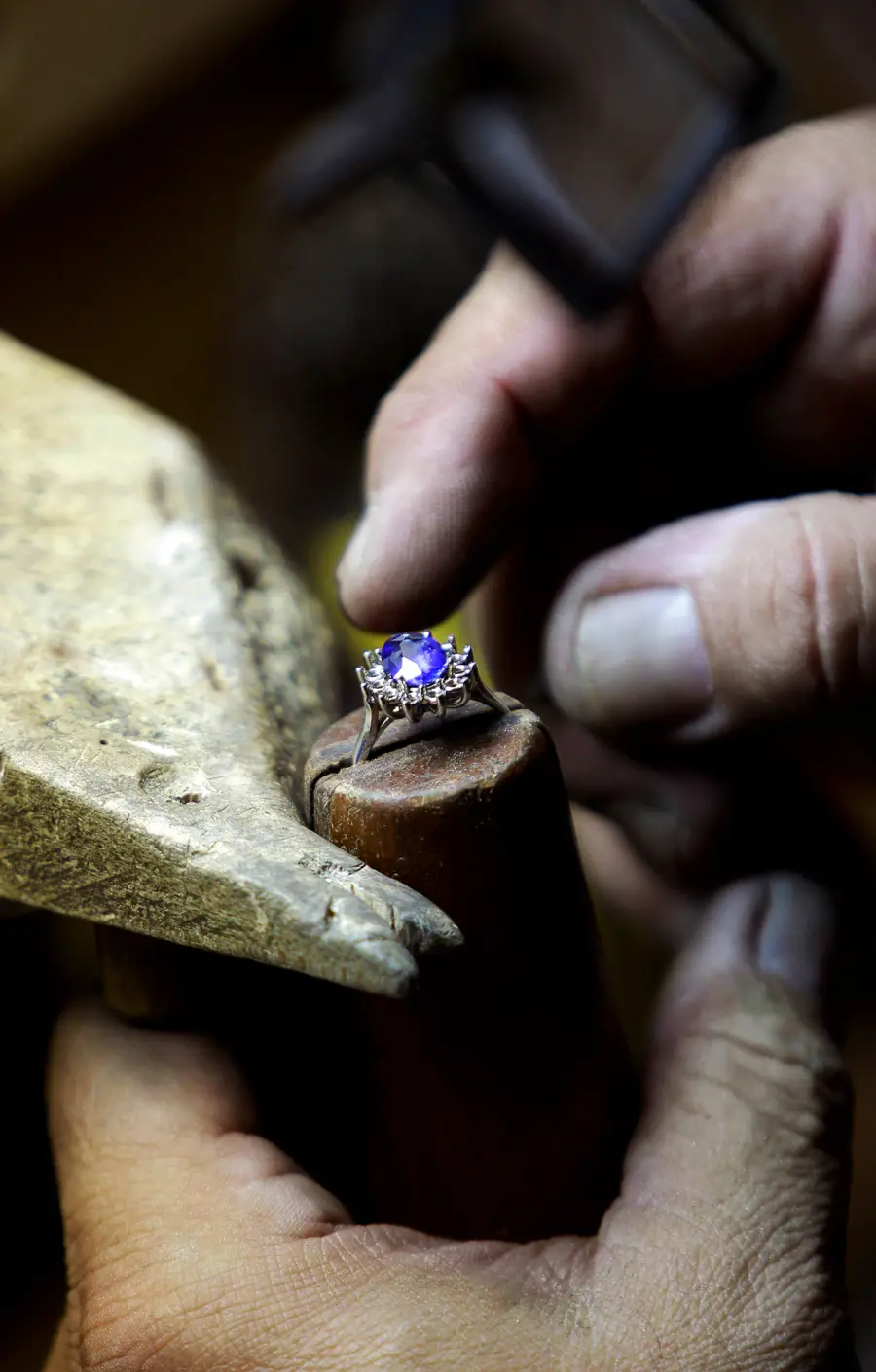 Princess Kate's Engagement Ring- Everything to Know - 204 Britain Royal Wedding Ring, New York, USA