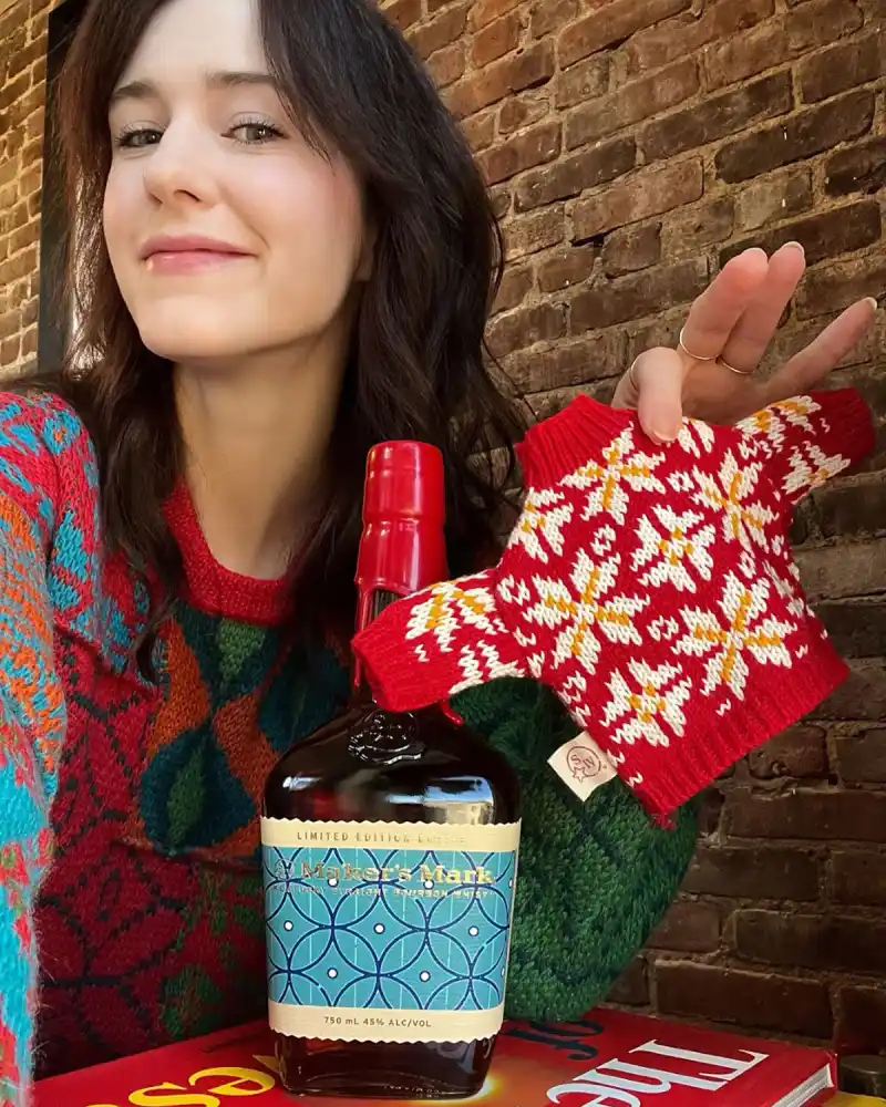 Rachel Brosnahan Holiday Toast Hot Pics