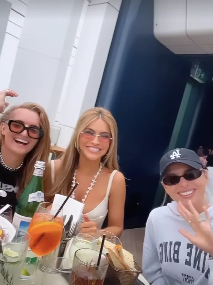 &lsquo;Selling Sunset&rsquo; Exes Chrishell Stause and Jason Oppenheim Go on Australia Double Date With Partners G Flip and Mary-Lou Nurk