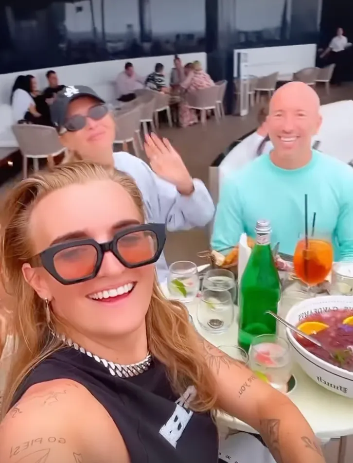 &lsquo;Selling Sunset&rsquo; Exes Chrishell Stause and Jason Oppenheim Go on Australia Double Date With Partners G Flip and Mary-Lou Nurk