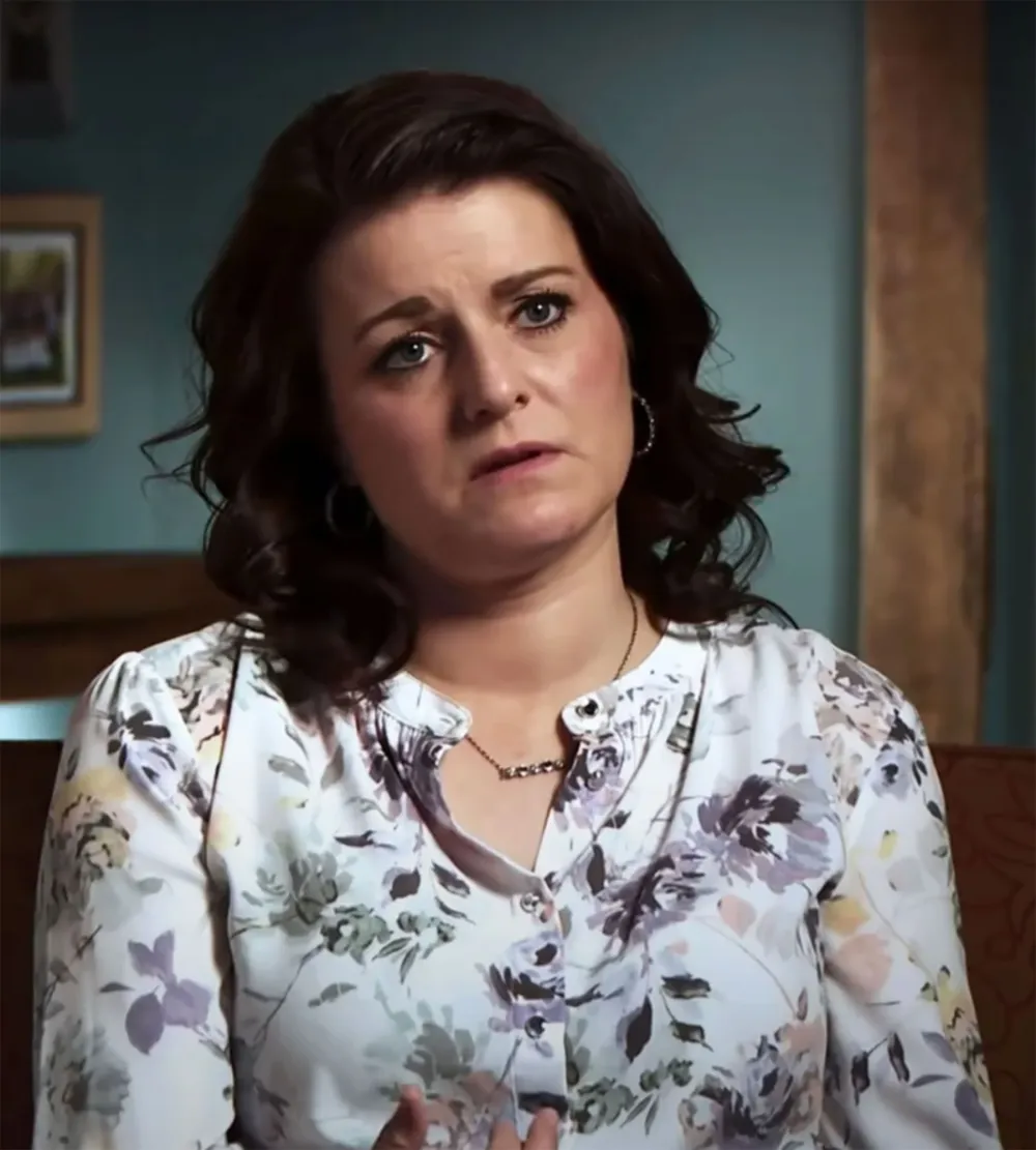 Sister Wives&rsquo; Robyn Brown Details Christine Feud, Blames Her for Meri and Kody Not Reconciling: &lsquo;I Don&rsquo;t Want to Talk Bad About Her&rsquo; white floral shirt
