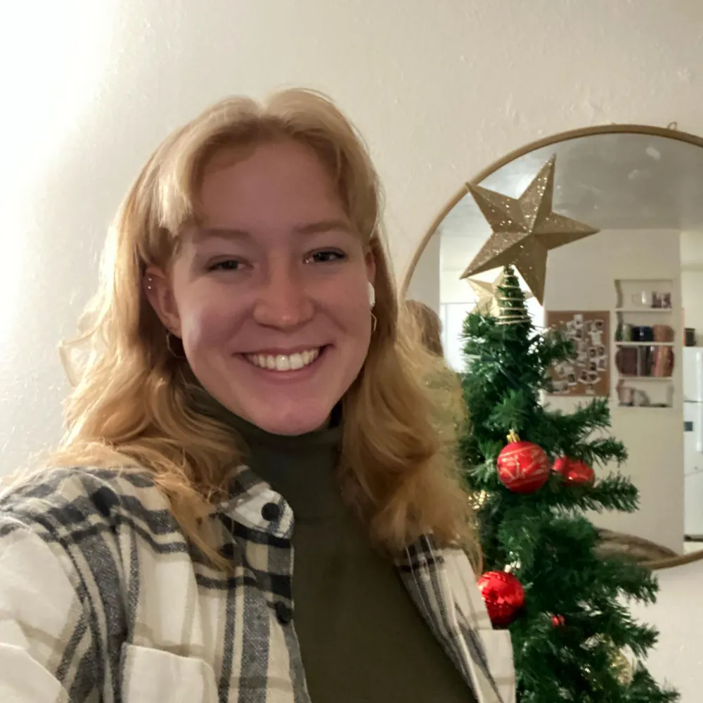 'Sister Wives' Star Gwendlyn Brown Confesses She Doesn't 'Really Like' Kody's Wife Robyn 'As a Person' christmas tree