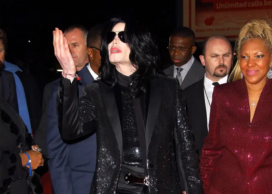 Stars-We-Lost-in-2009-Michael-Jackson-2006