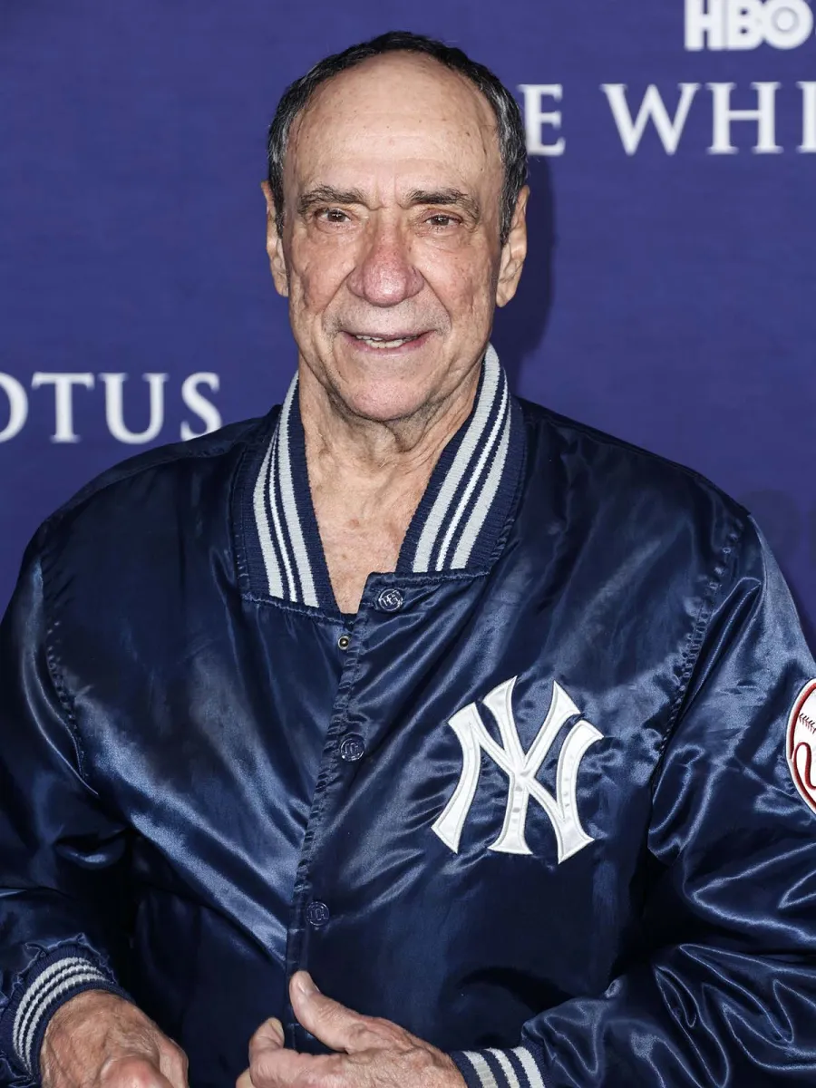 'The White Lotus' Season 2 Cast's Dating Histories: Aubrey Plaza and More