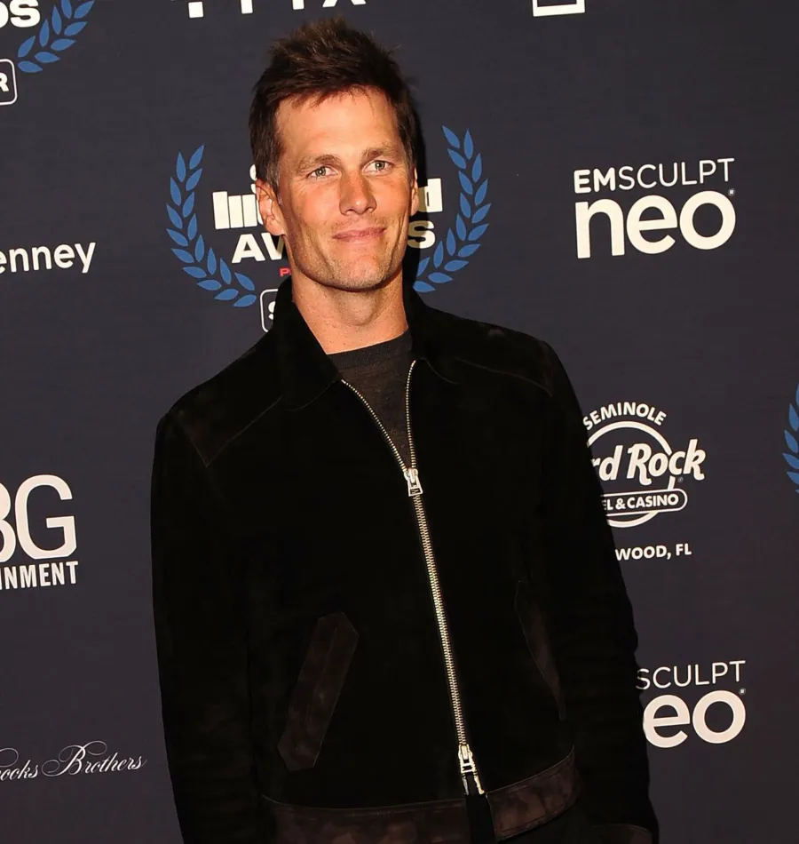 Tom Brady Has a Belated Holiday Celebration With His Children After Gisele Bundchen's Christmas Trip to Brazil black zip up sweatshirt