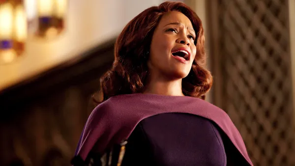 Whitney Houston's Ups and Downs Through the Years - 355 Sparkle - 2012